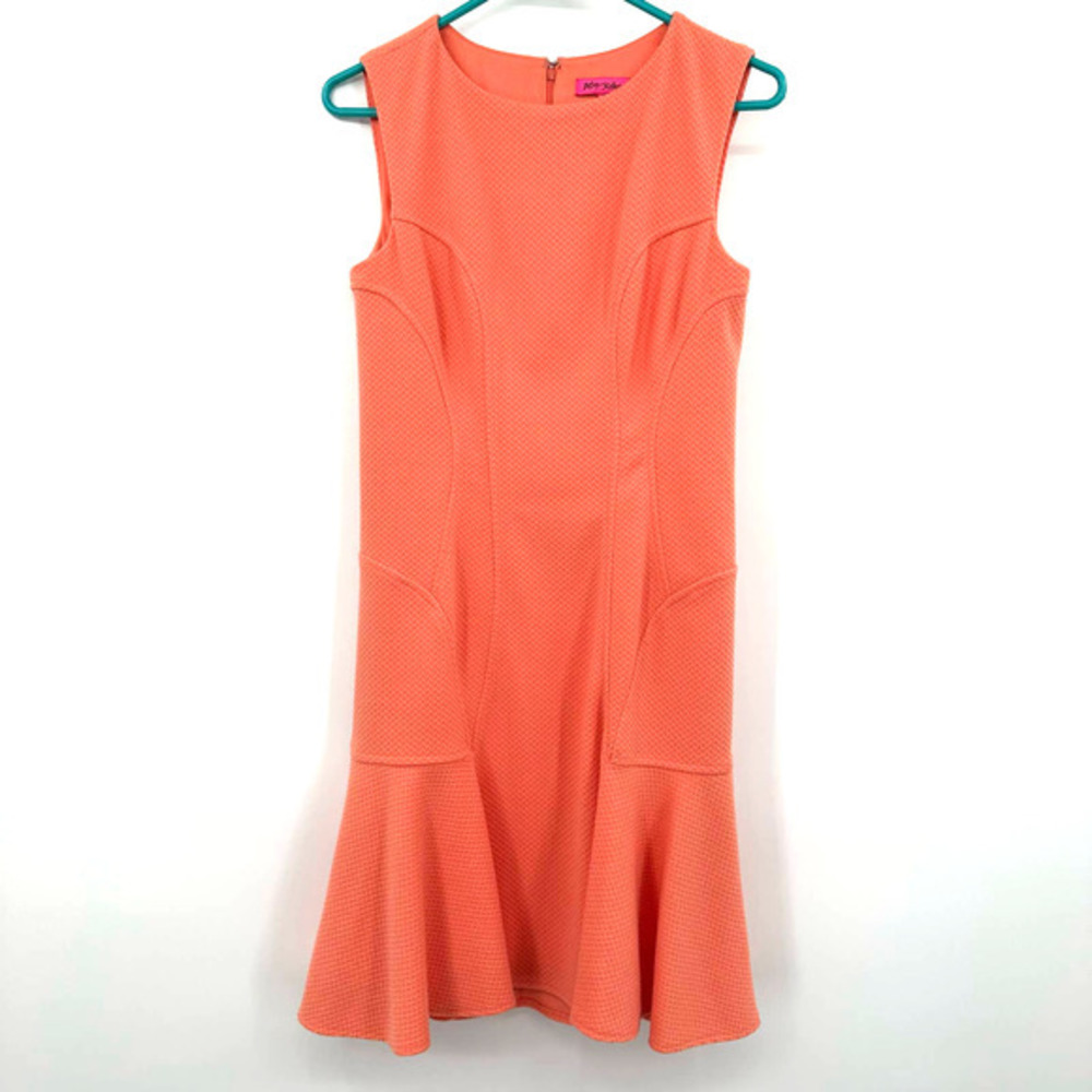 Betsey Johnson size 4 coral tangerine sleeveless fitted dress